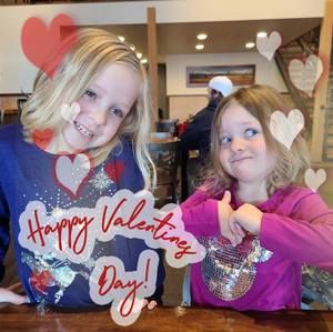 Meet your Posher, Maxine